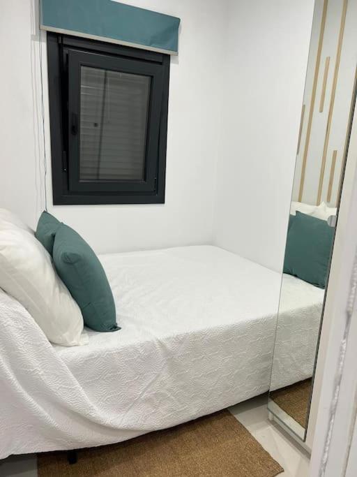 Villa Zeus Рота Екстериор снимка