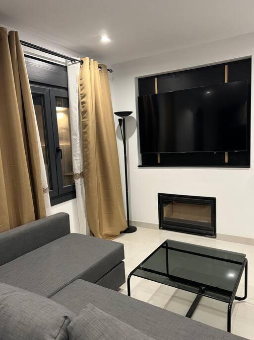 Villa Zeus Рота Екстериор снимка